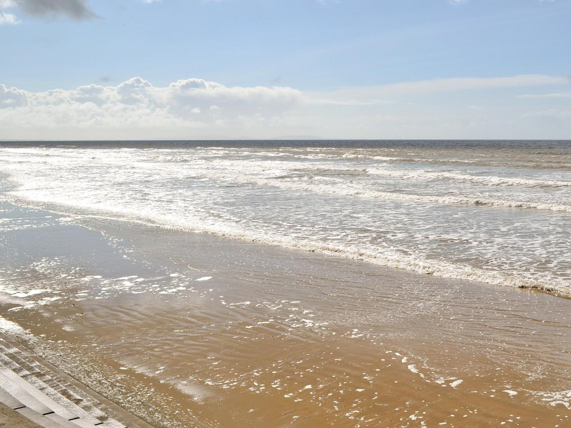 Milkwood Villa Pendine Bagian luar foto